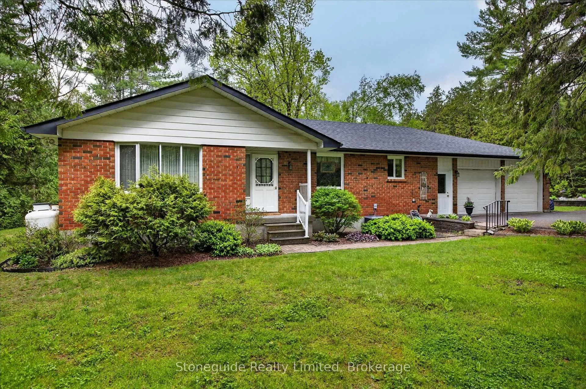 Photo 2 of 3786 Hwy 28, Douro-Dummer — HOMEH