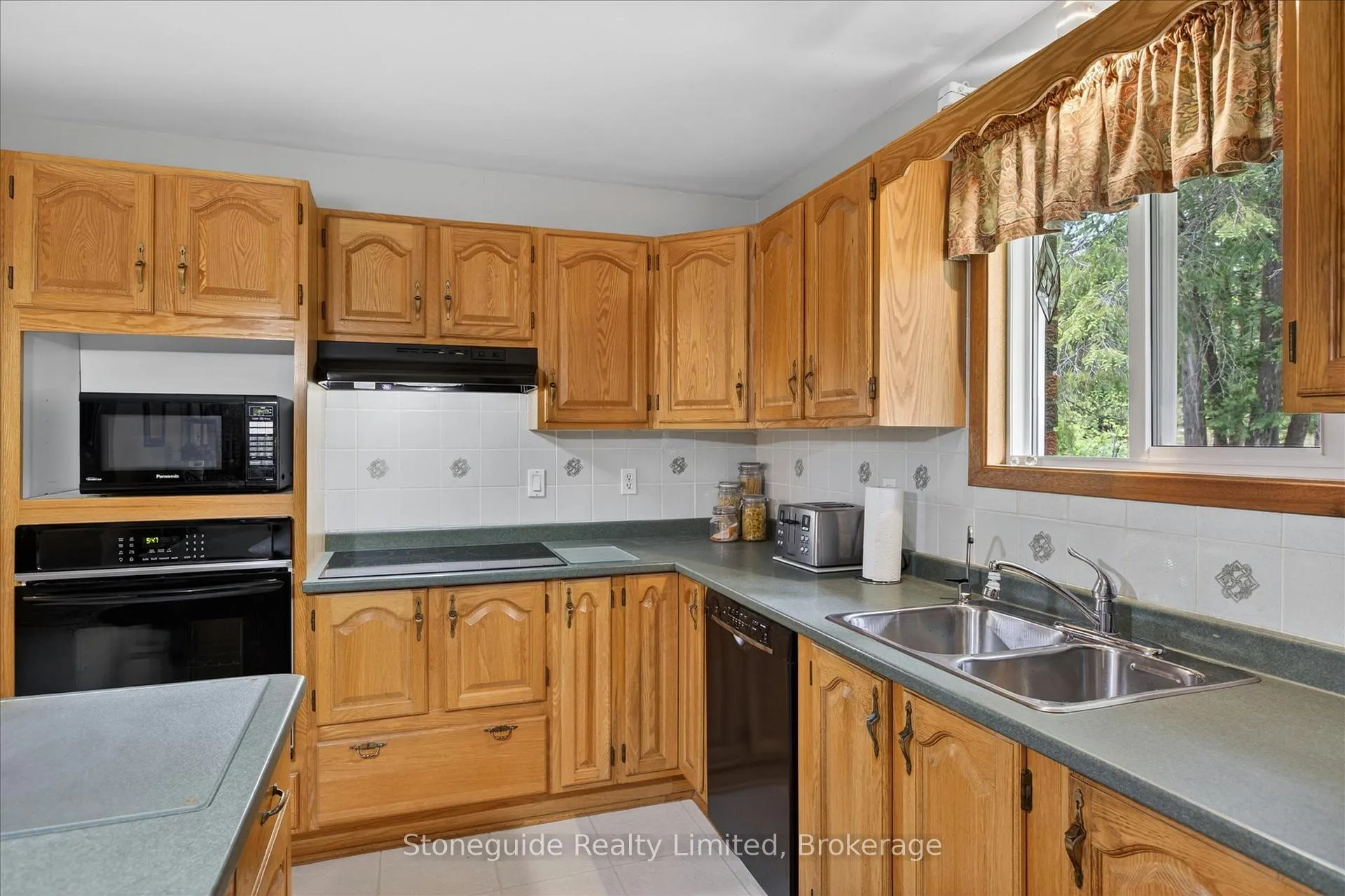 Photo 14 of 3786 Hwy 28, Douro-Dummer — HOMEH