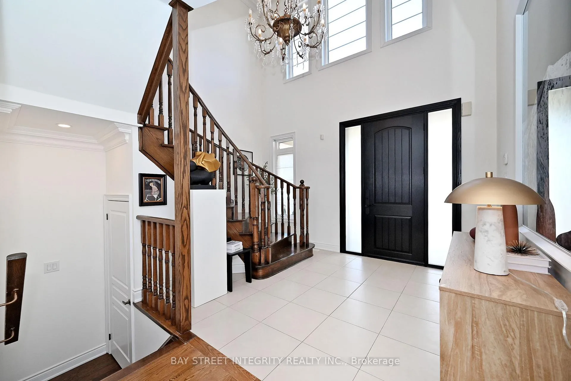 Photo 3 of 71 Allison Ann Way, Vaughan, Patterson — HOMEH