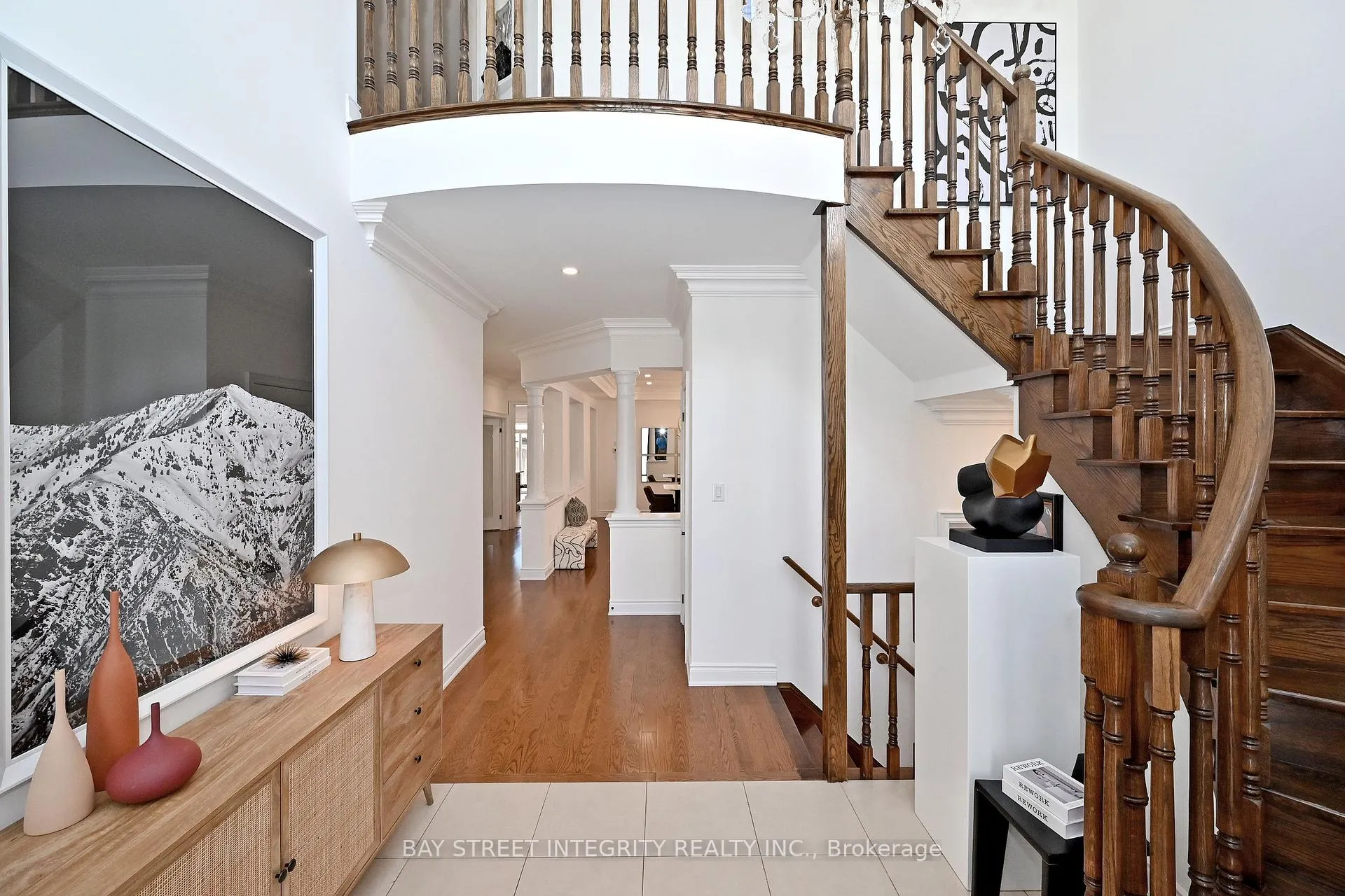 Photo 4 of 71 Allison Ann Way, Vaughan, Patterson — HOMEH