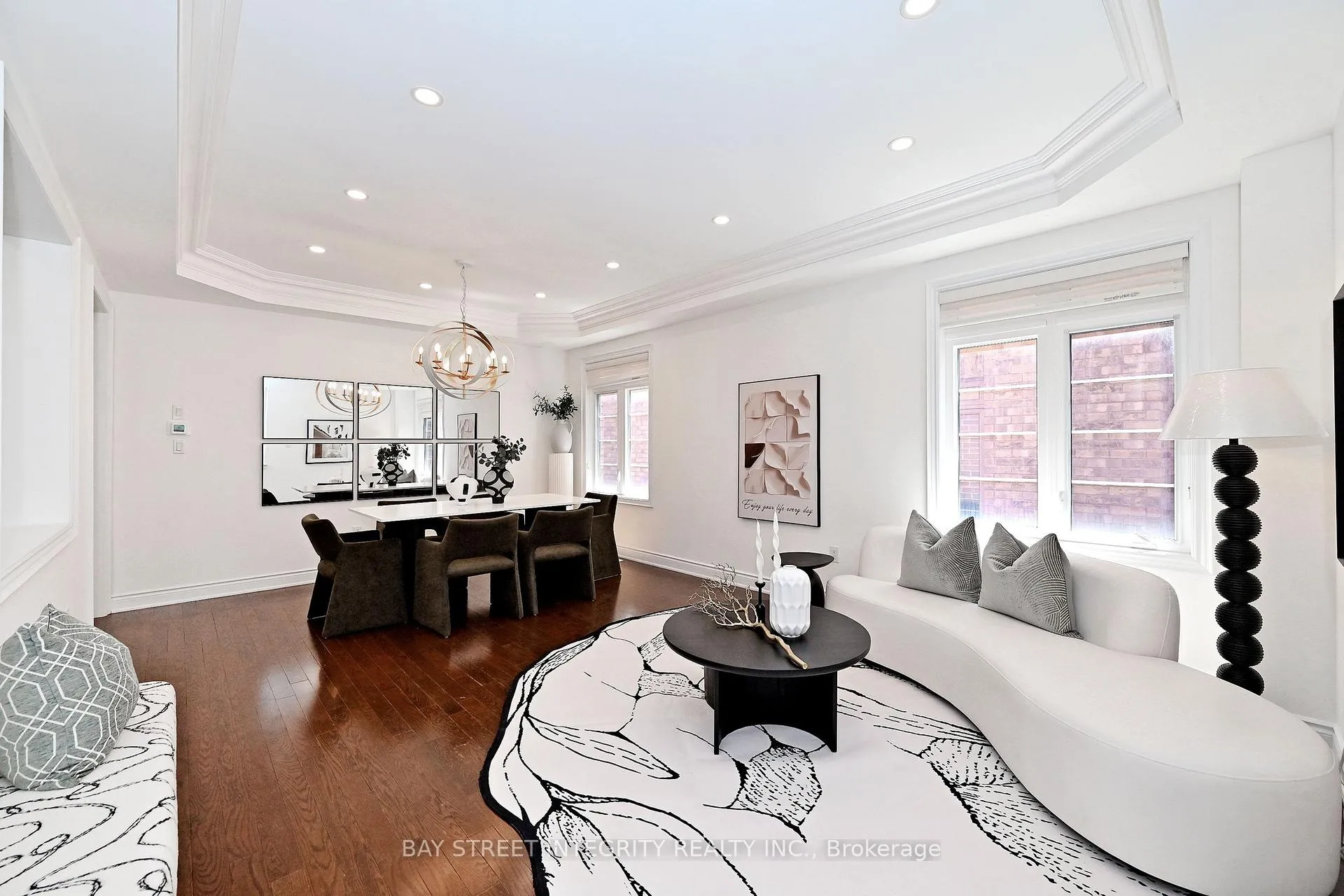 Photo 5 of 71 Allison Ann Way, Vaughan, Patterson — HOMEH