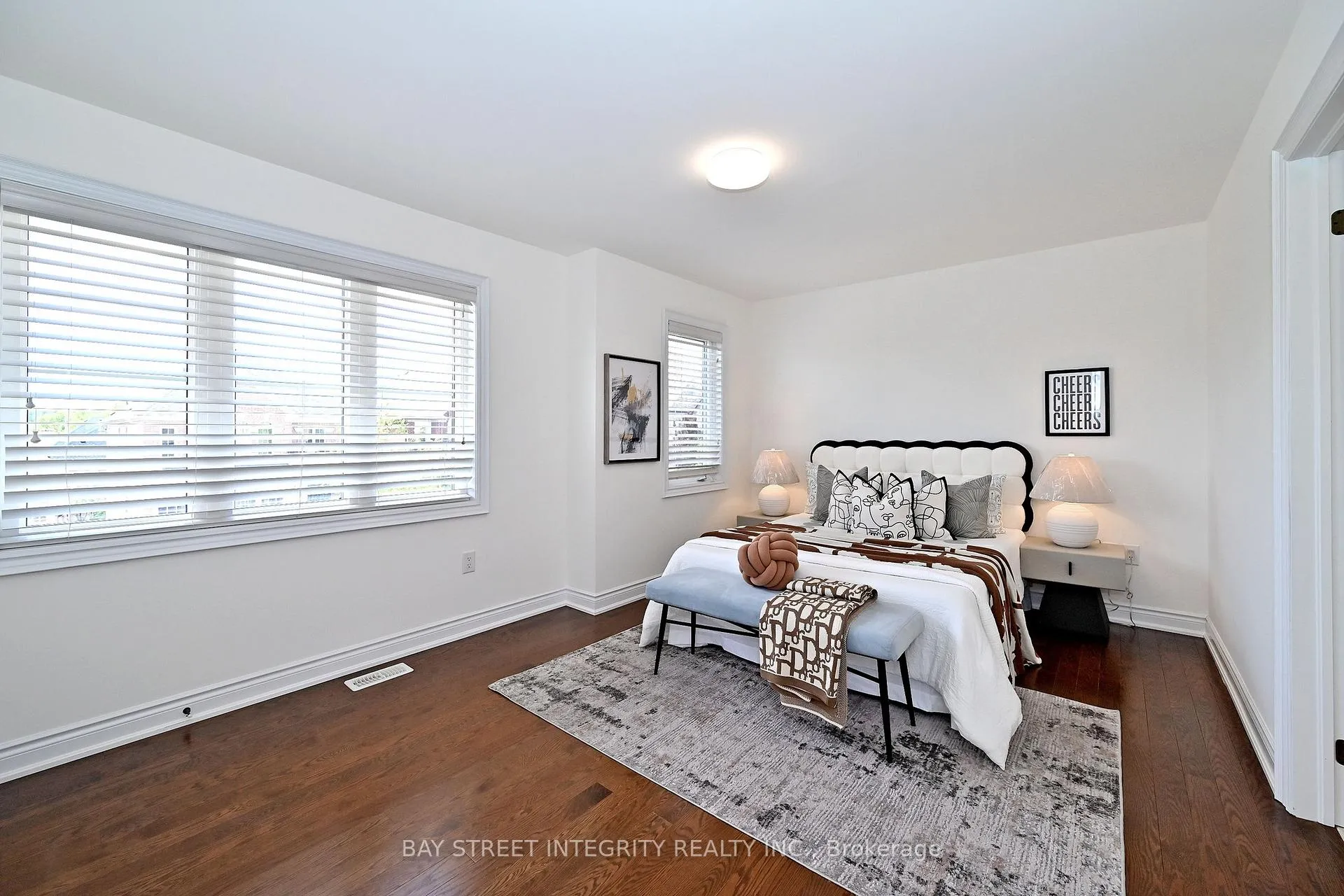 Photo 34 of 71 Allison Ann Way, Vaughan, Patterson — HOMEH