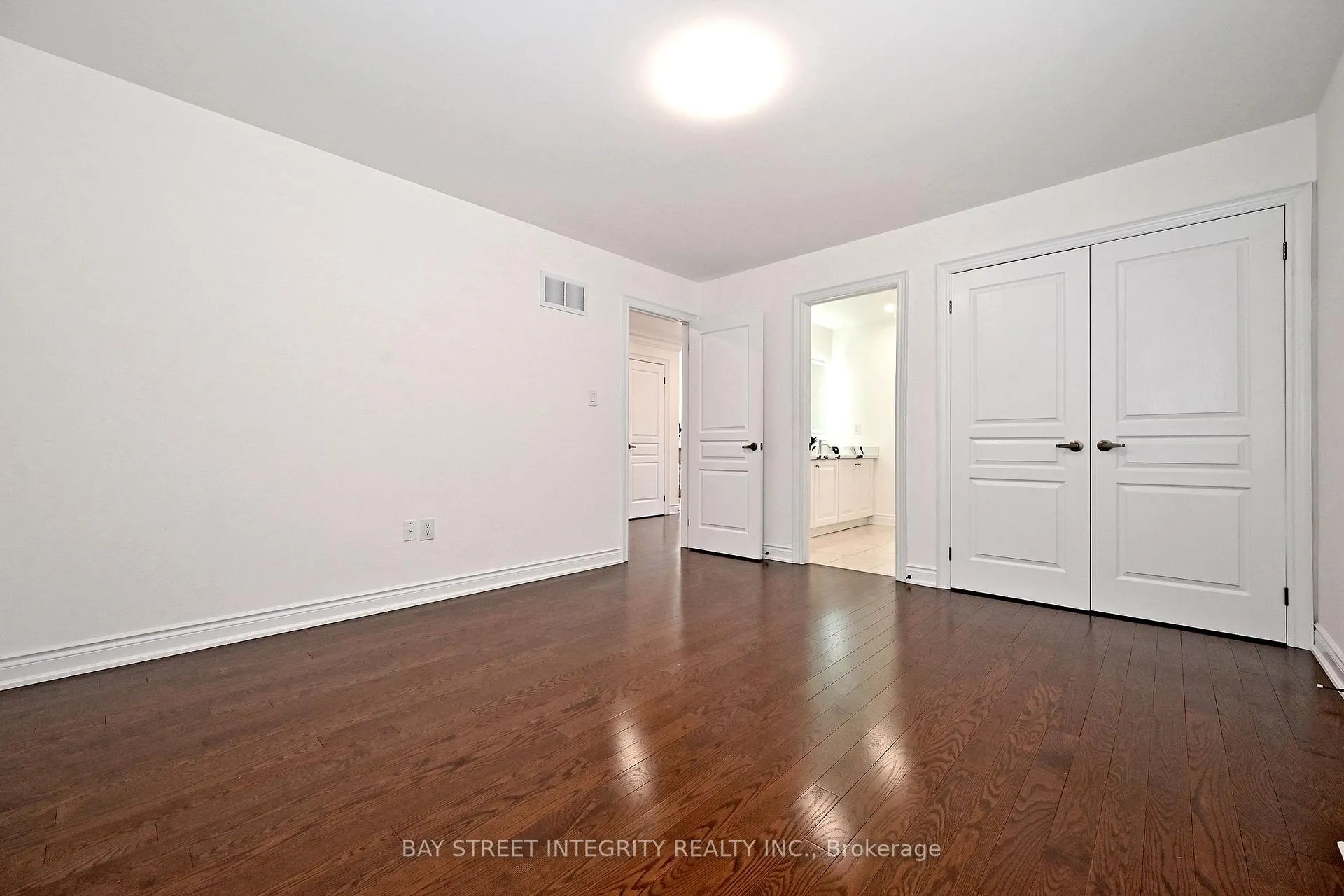 Photo 39 of 71 Allison Ann Way, Vaughan, Patterson — HOMEH