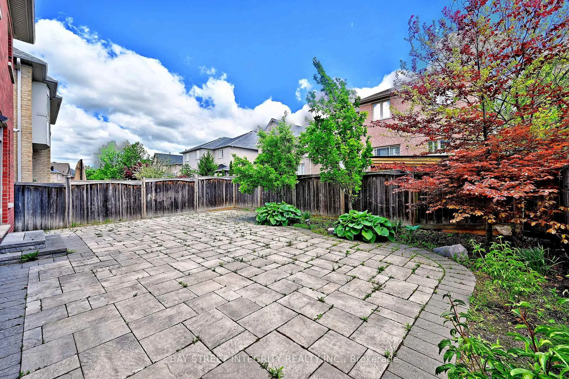 Photo 45 of 71 Allison Ann Way, Vaughan, Patterson — HOMEH