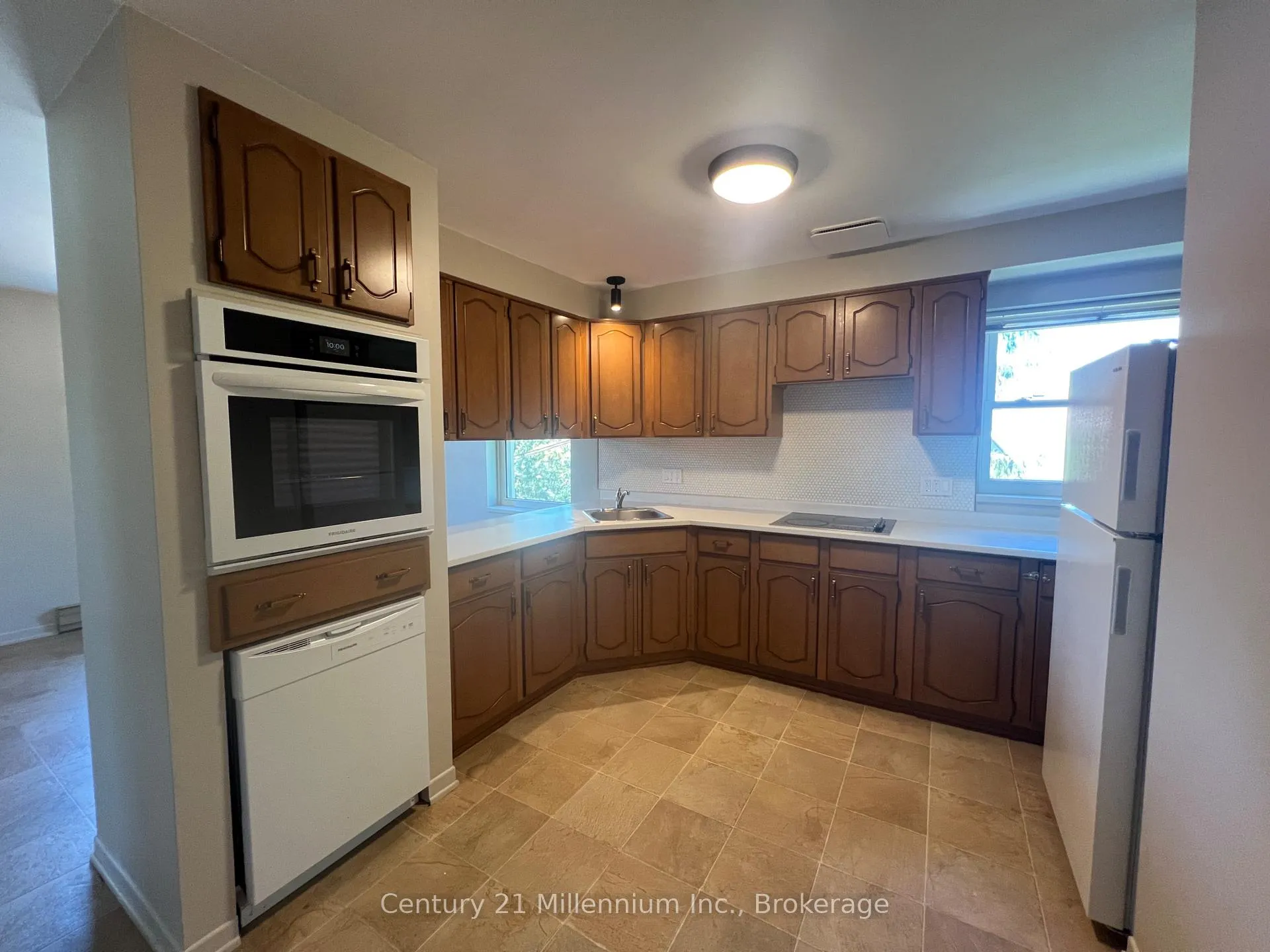 Photo 6 of Unit 1, 69 Denmark Street, Meaford — HOMEH