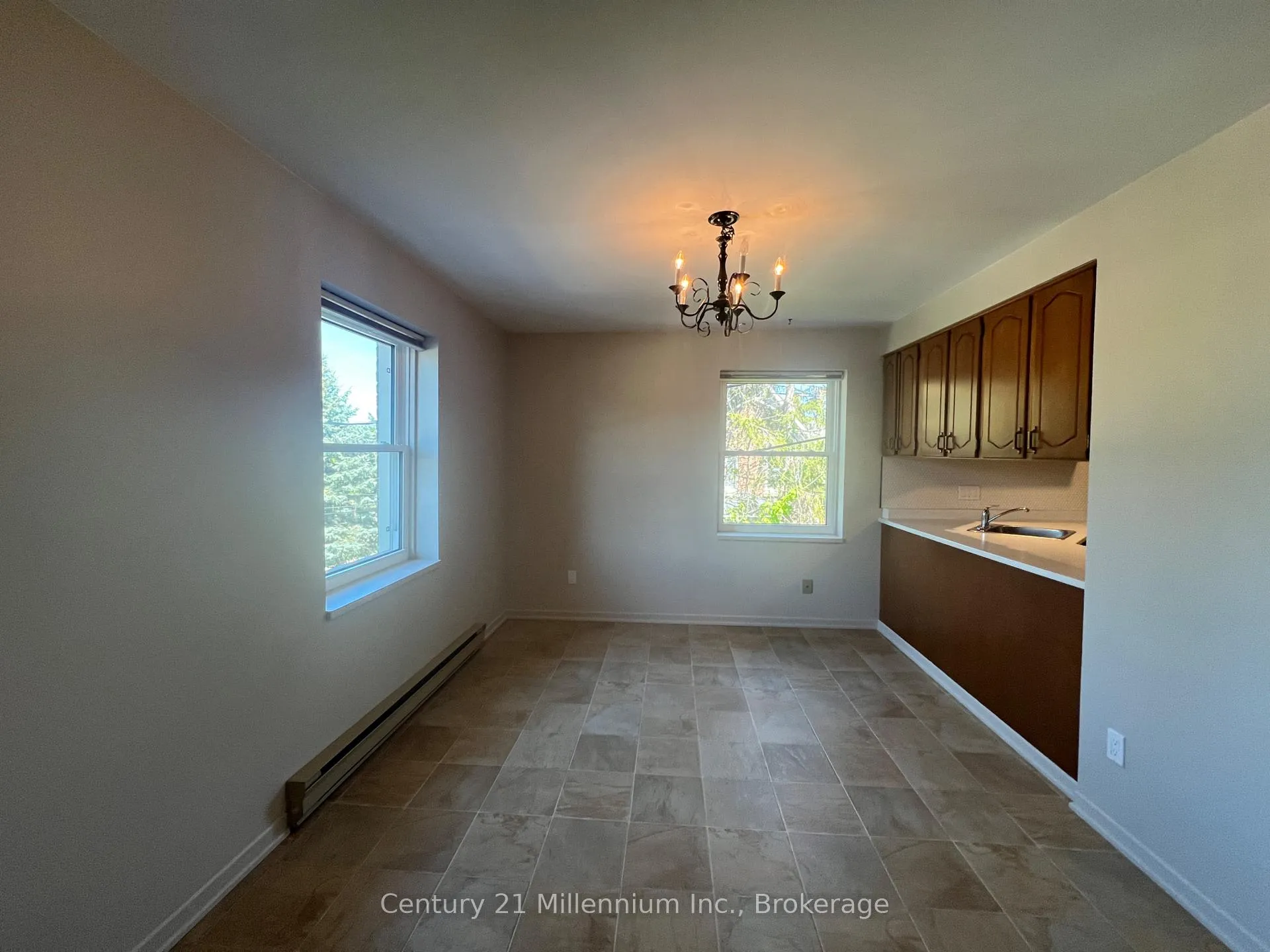 Photo 8 of Unit 1, 69 Denmark Street, Meaford — HOMEH