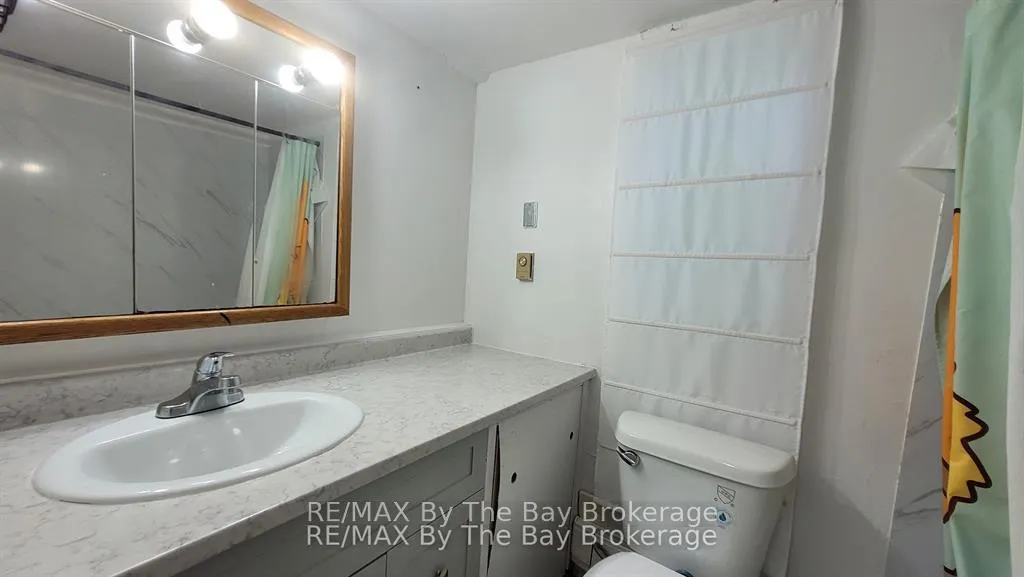 Photo 13 of 23 Glen Street, Wasaga Beach — HOMEH