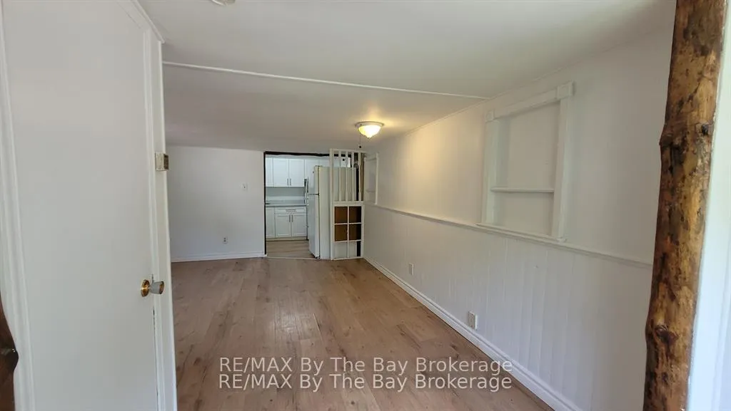 Photo 16 of 23 Glen Street, Wasaga Beach — HOMEH