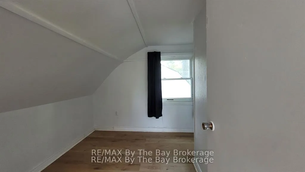 Photo 25 of 23 Glen Street, Wasaga Beach — HOMEH