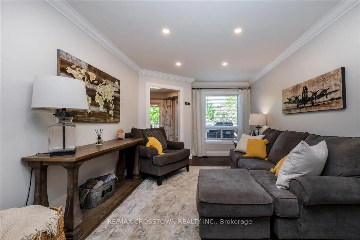 Photo 6 of 92 Golden Meadow Road, Barrie, Bayshore — HOMEH