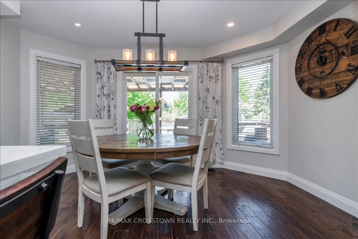 Photo 7 of 92 Golden Meadow Road, Barrie, Bayshore — HOMEH