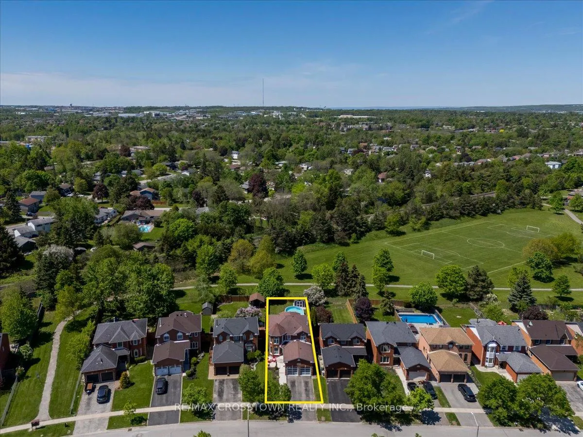 Photo 40 of 92 Golden Meadow Road, Barrie, Bayshore — HOMEH