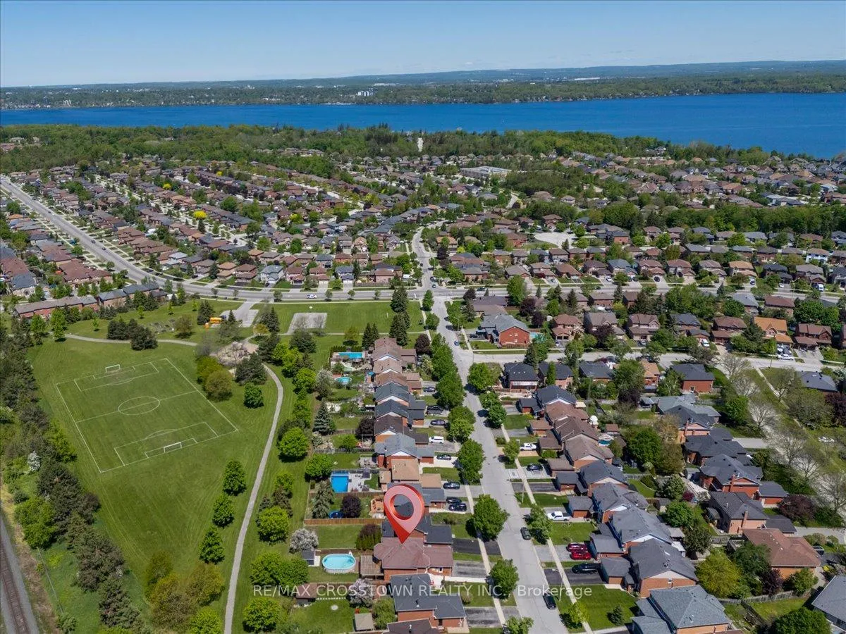 Photo 41 of 92 Golden Meadow Road, Barrie, Bayshore — HOMEH