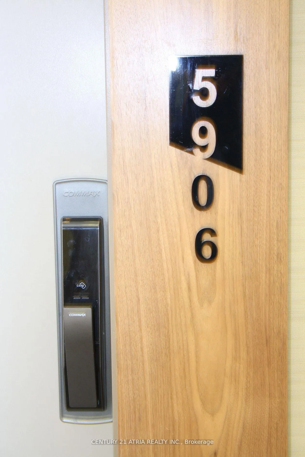 Photo 1 of Unit 5906, 10 York Street, Toronto, Waterfront Communities — HOMEH
