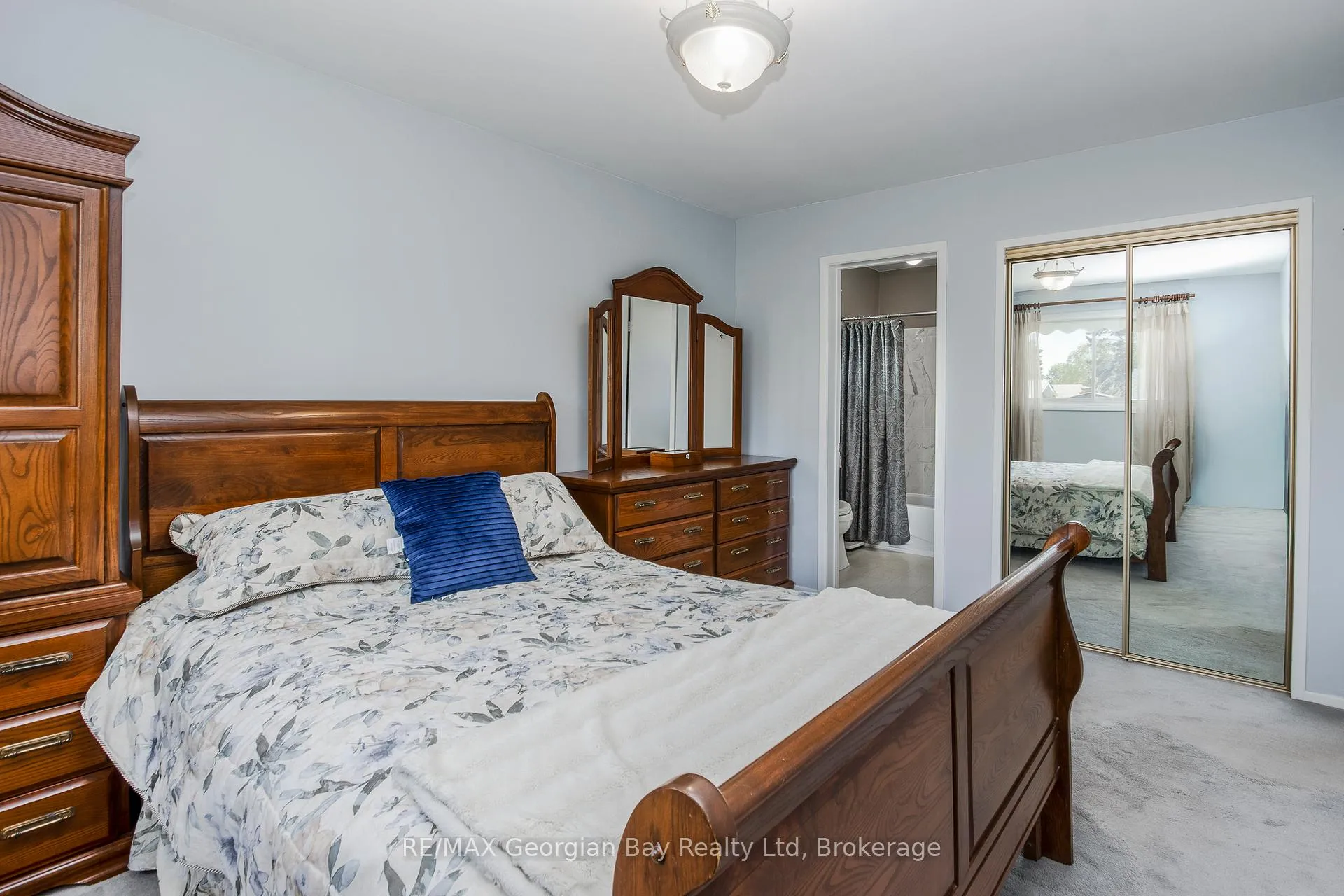 Photo 10 of 1010 Glen Eagles Crescent, Midland — HOMEH