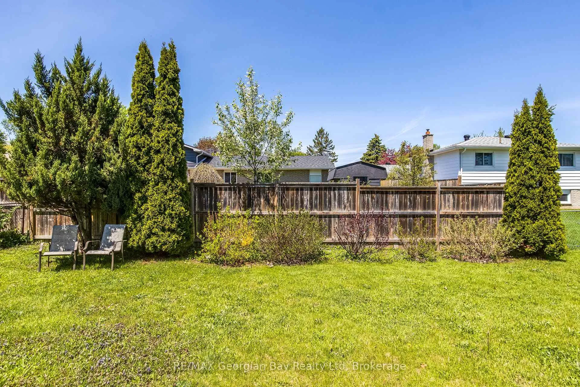 Photo 23 of 1010 Glen Eagles Crescent, Midland — HOMEH