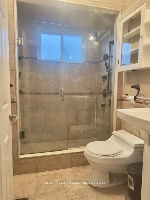 Photo 10 of 695 Annland Street, Pickering, Bay Ridges — HOMEH