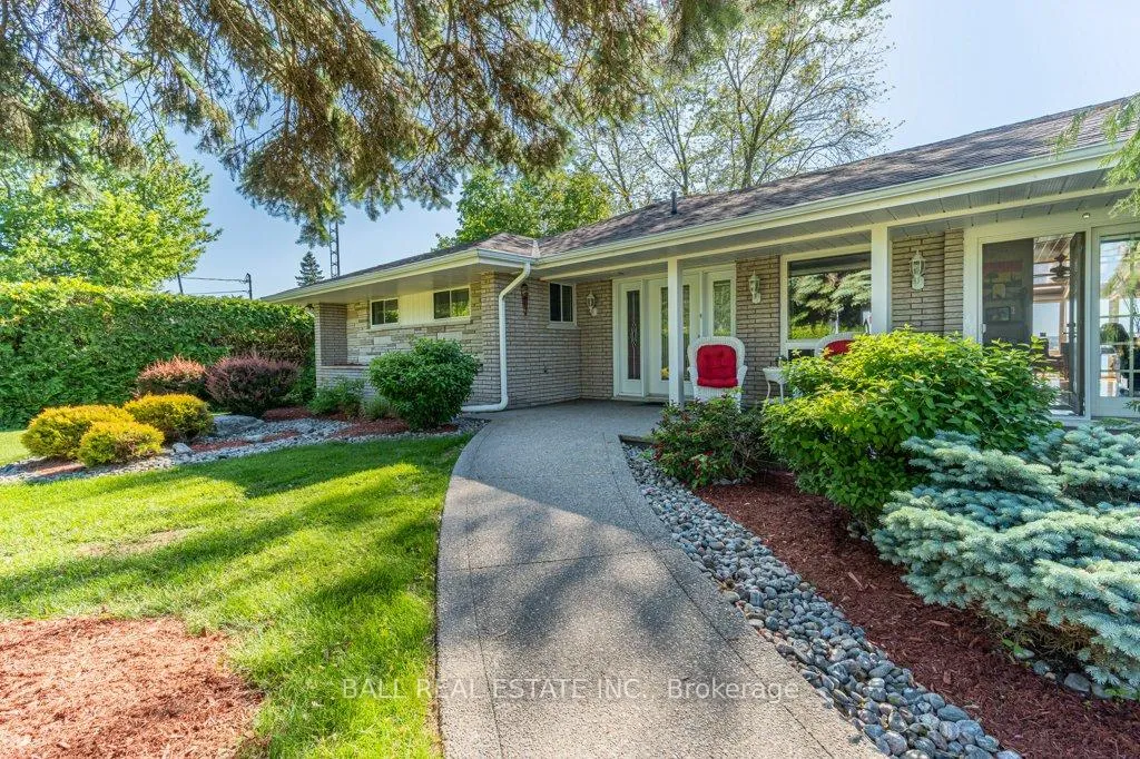 Photo 11 of 1484 Hawkswood Drive, Selwyn — HOMEH
