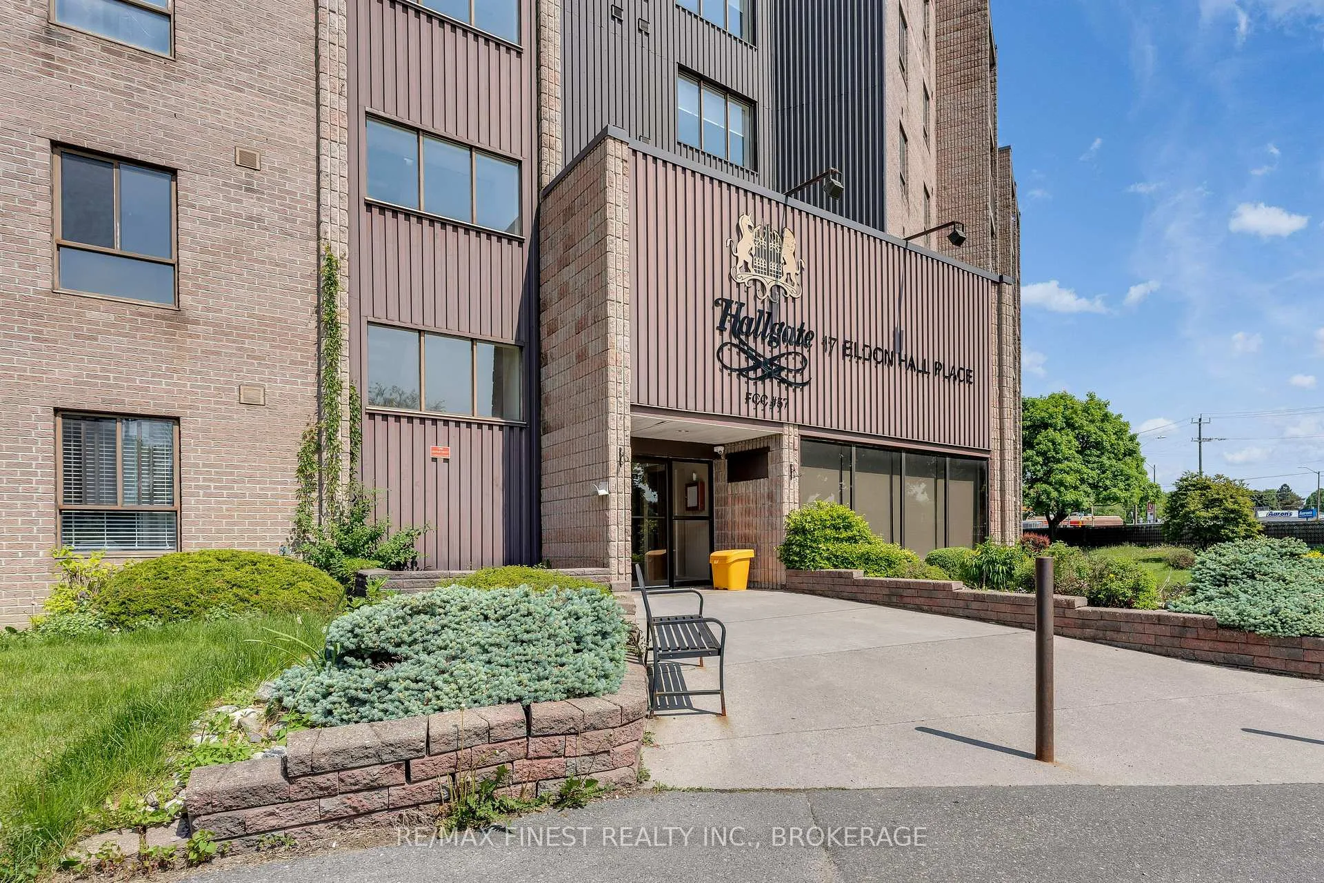 Photo 3 of Unit 301, 17 Eldon Hall Place, Kingston, Central City West — HOMEH
