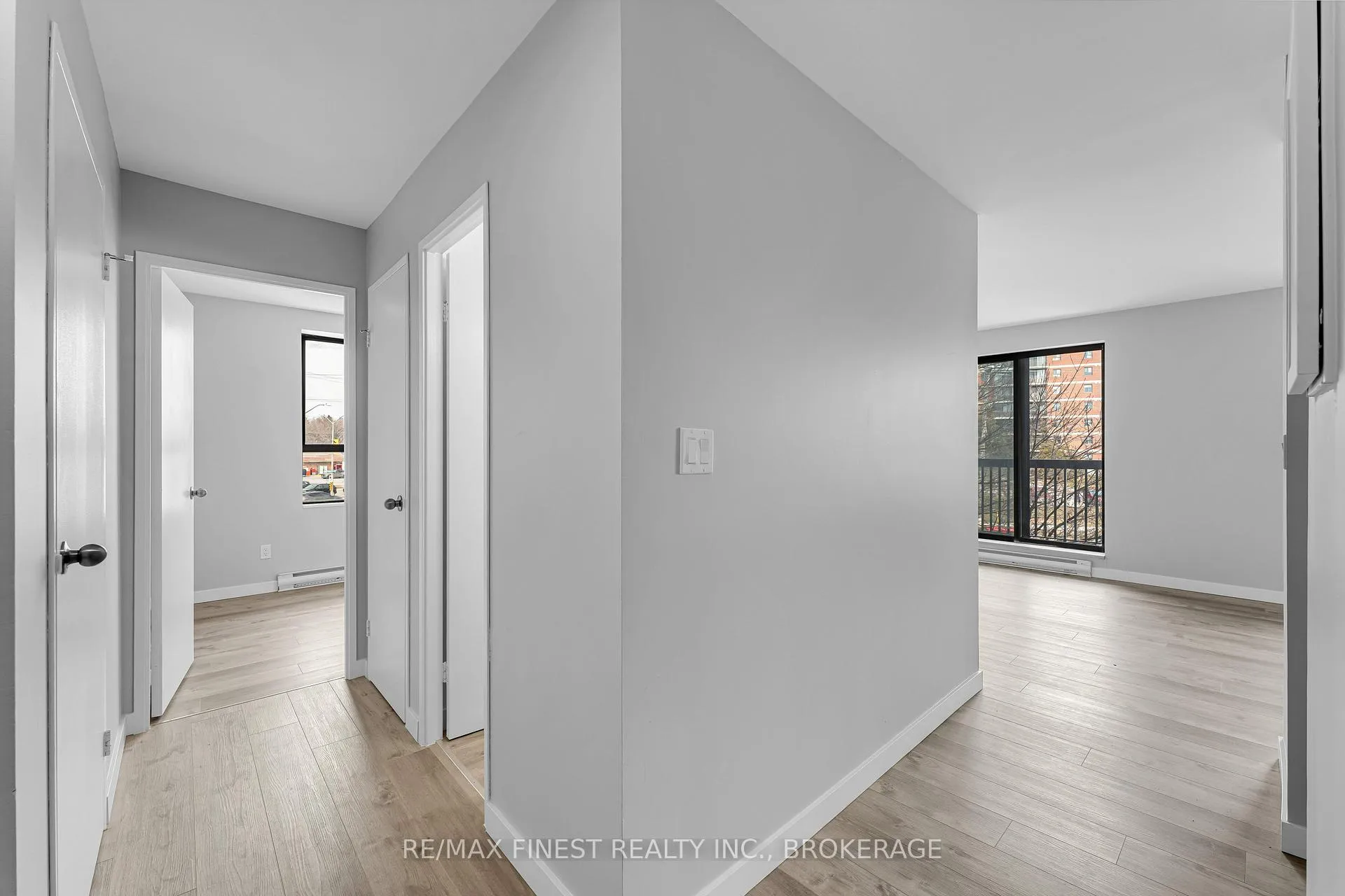 Photo 7 of Unit 301, 17 Eldon Hall Place, Kingston, Central City West — HOMEH