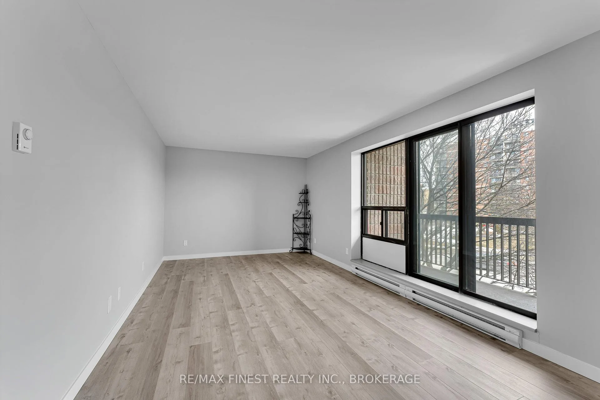 Photo 10 of Unit 301, 17 Eldon Hall Place, Kingston, Central City West — HOMEH