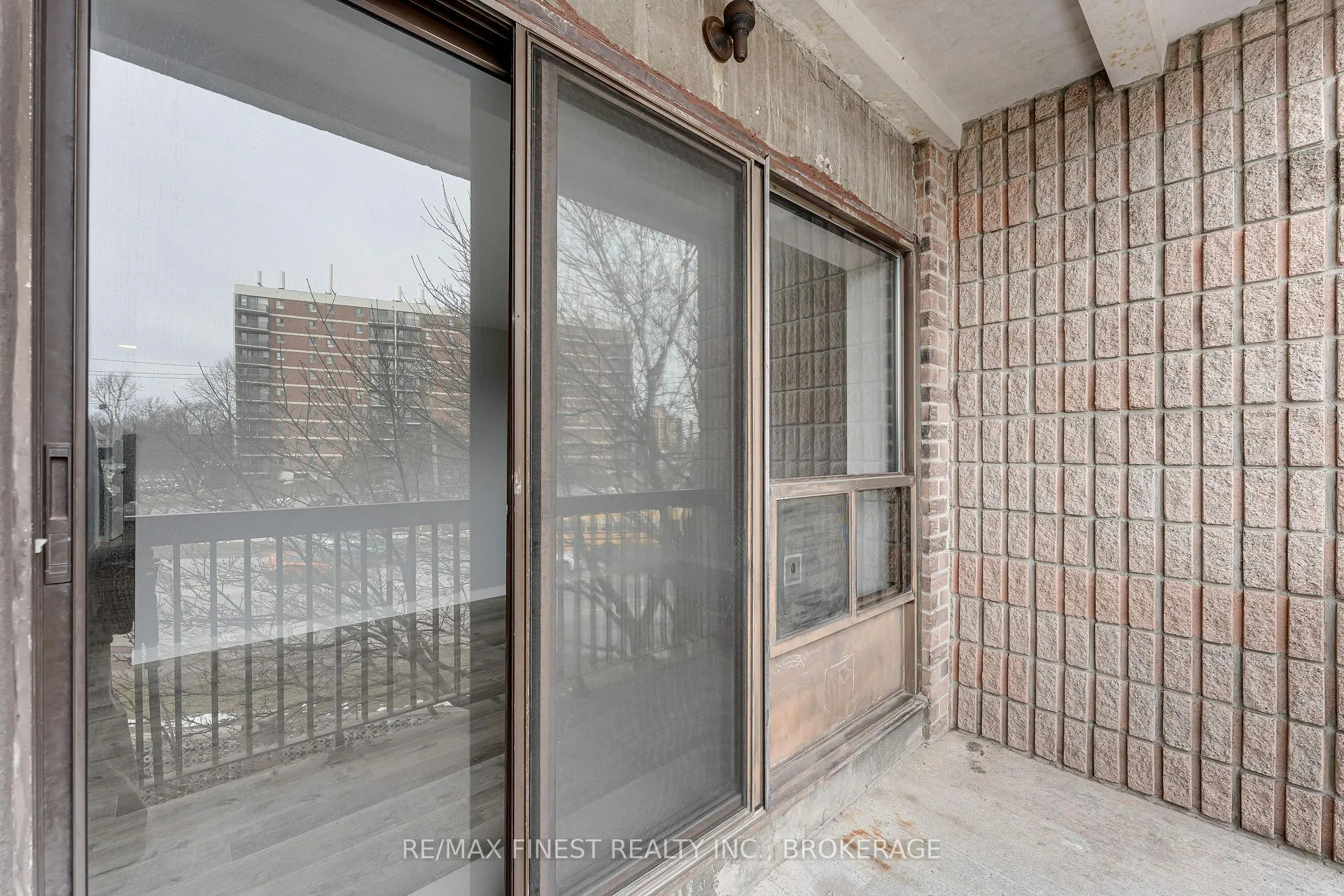 Photo 14 of Unit 301, 17 Eldon Hall Place, Kingston, Central City West — HOMEH