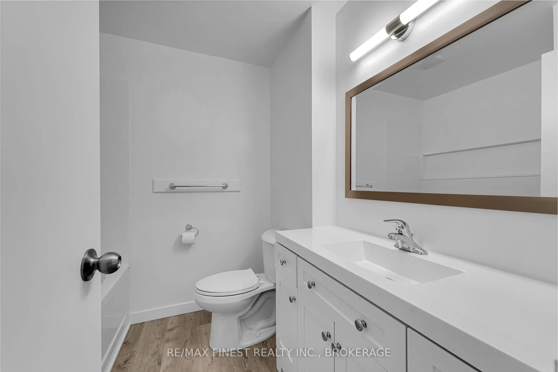Photo 32 of Unit 301, 17 Eldon Hall Place, Kingston, Central City West — HOMEH