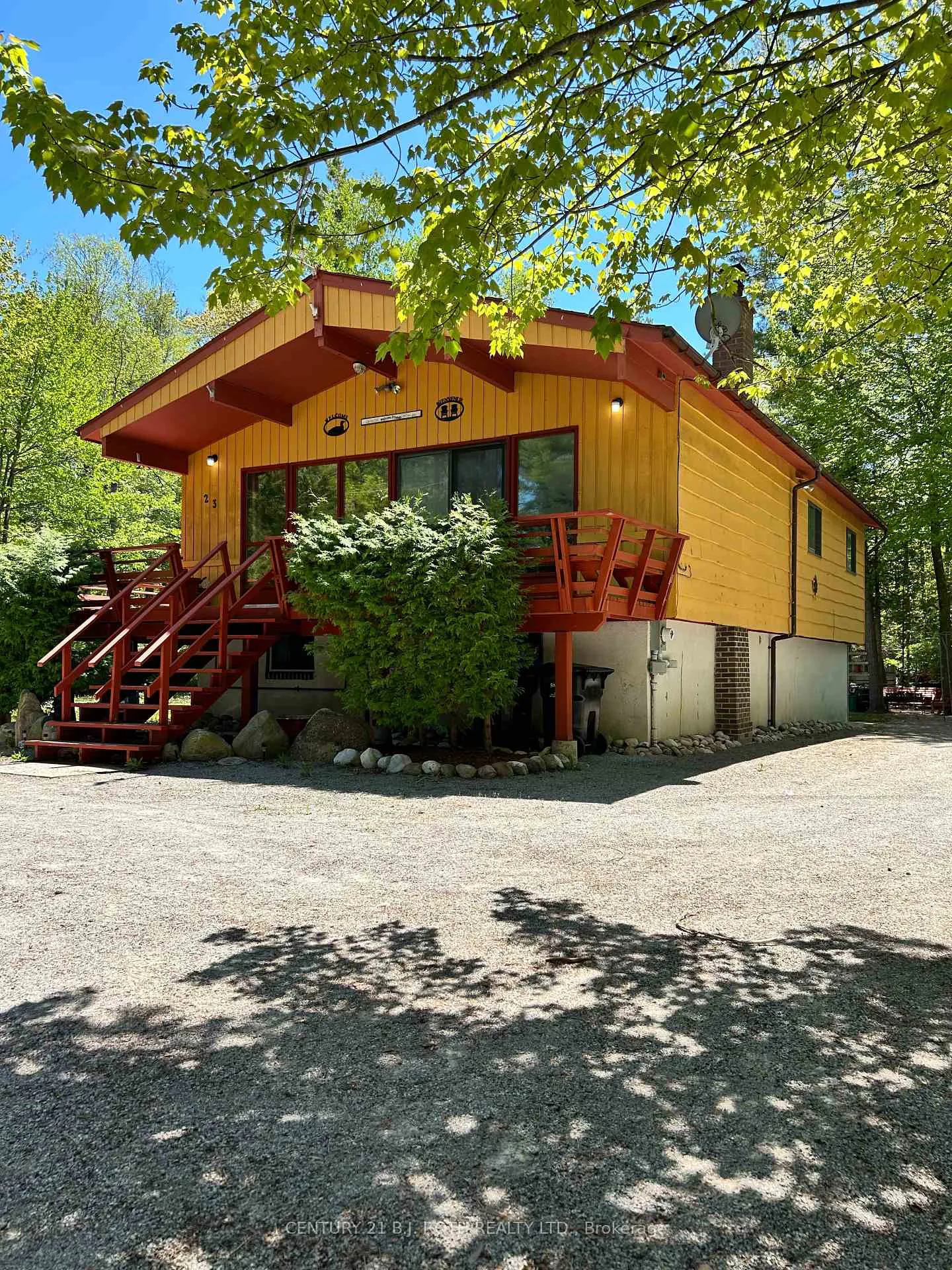 Photo 1 of 23 Victoria Avenue, Tiny, Rural Tiny — HOMEH