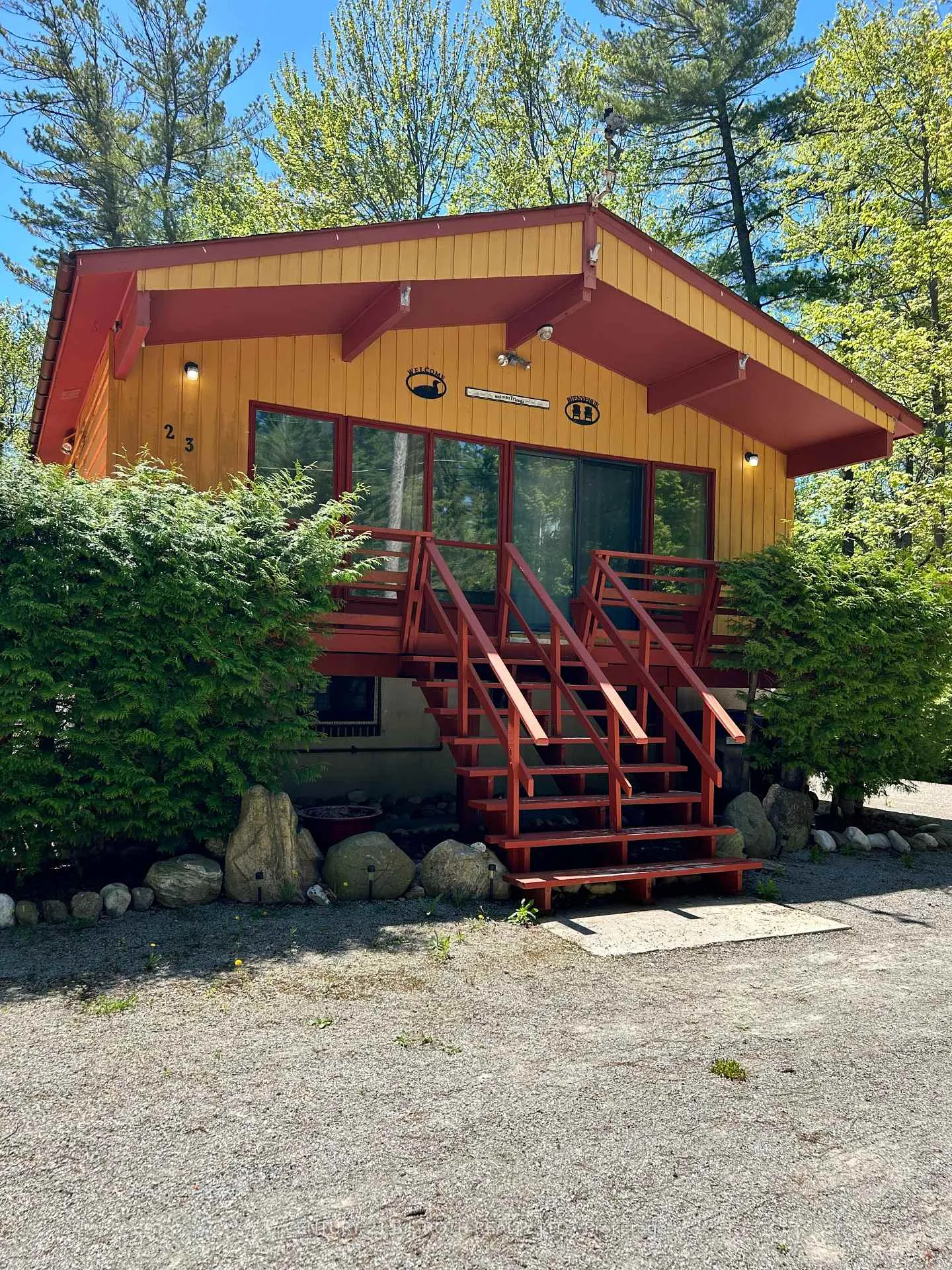 Photo 2 of 23 Victoria Avenue, Tiny, Rural Tiny — HOMEH