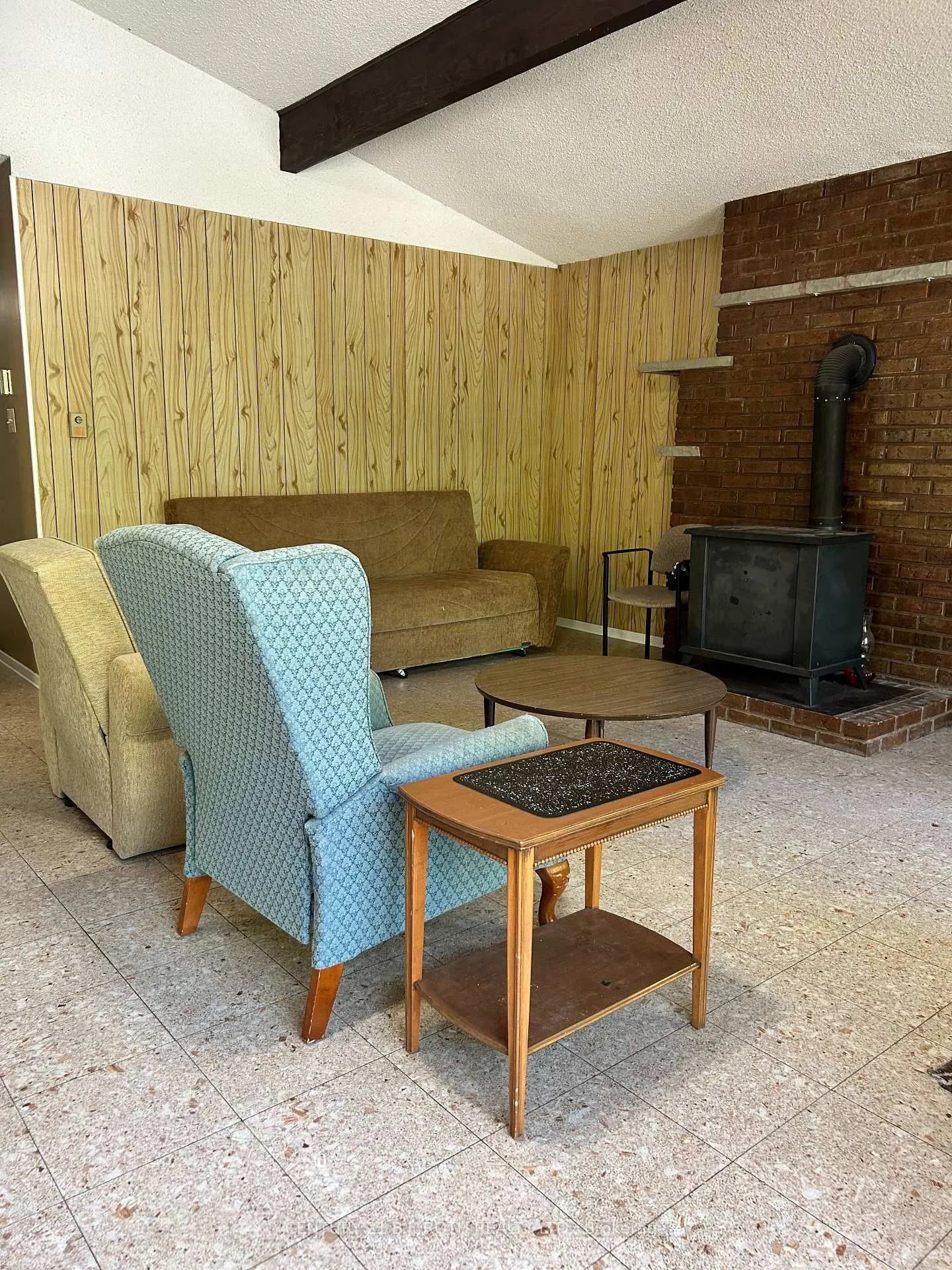 Photo 13 of 23 Victoria Avenue, Tiny, Rural Tiny — HOMEH