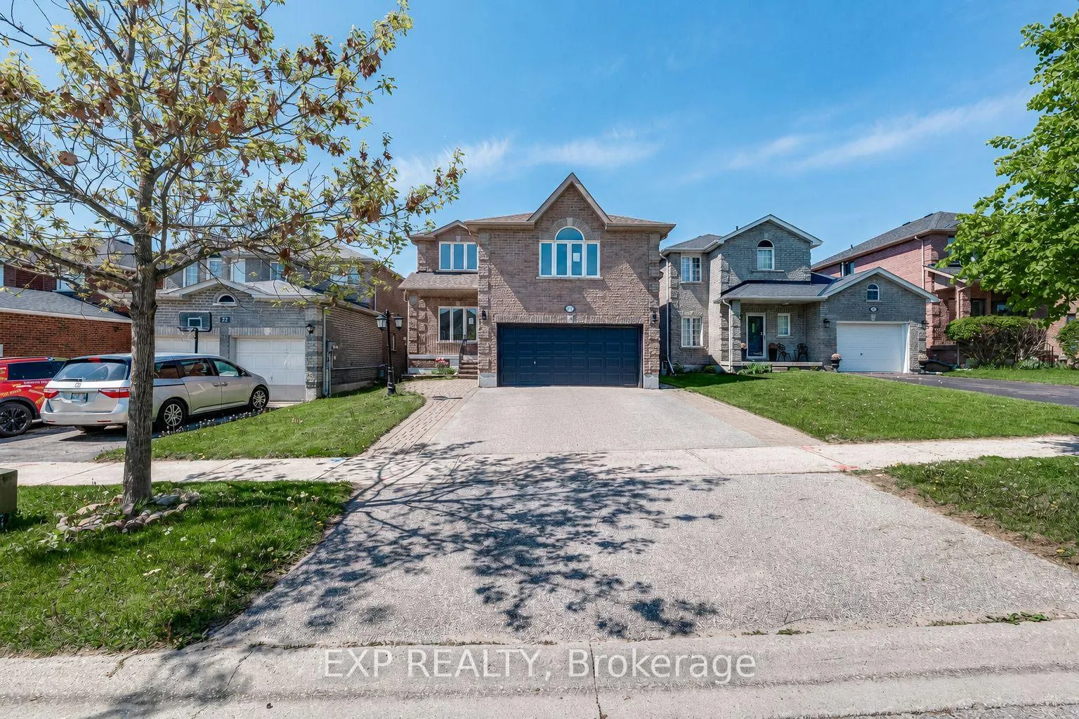 Photo 2 of 24 Jessica Drive, Barrie, Painswick South — HOMEH