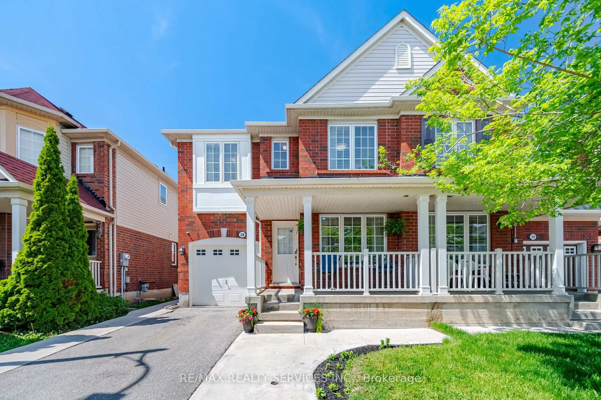 Photo 1 of 28 Ponymeadow Way, Brampton, Credit Valley — HOMEH
