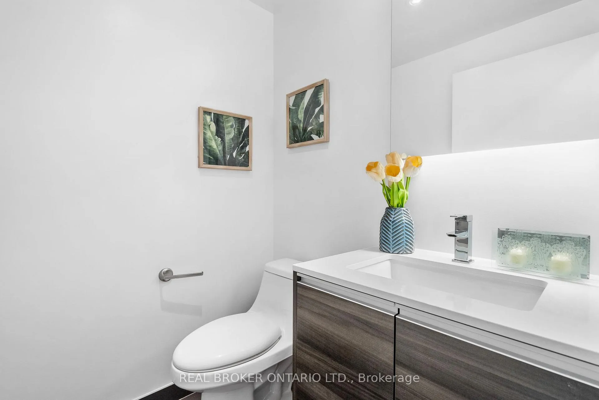 Photo 6 of Unit Th3, 16 Filmic Lane, Toronto, South Riverdale — HOMEH