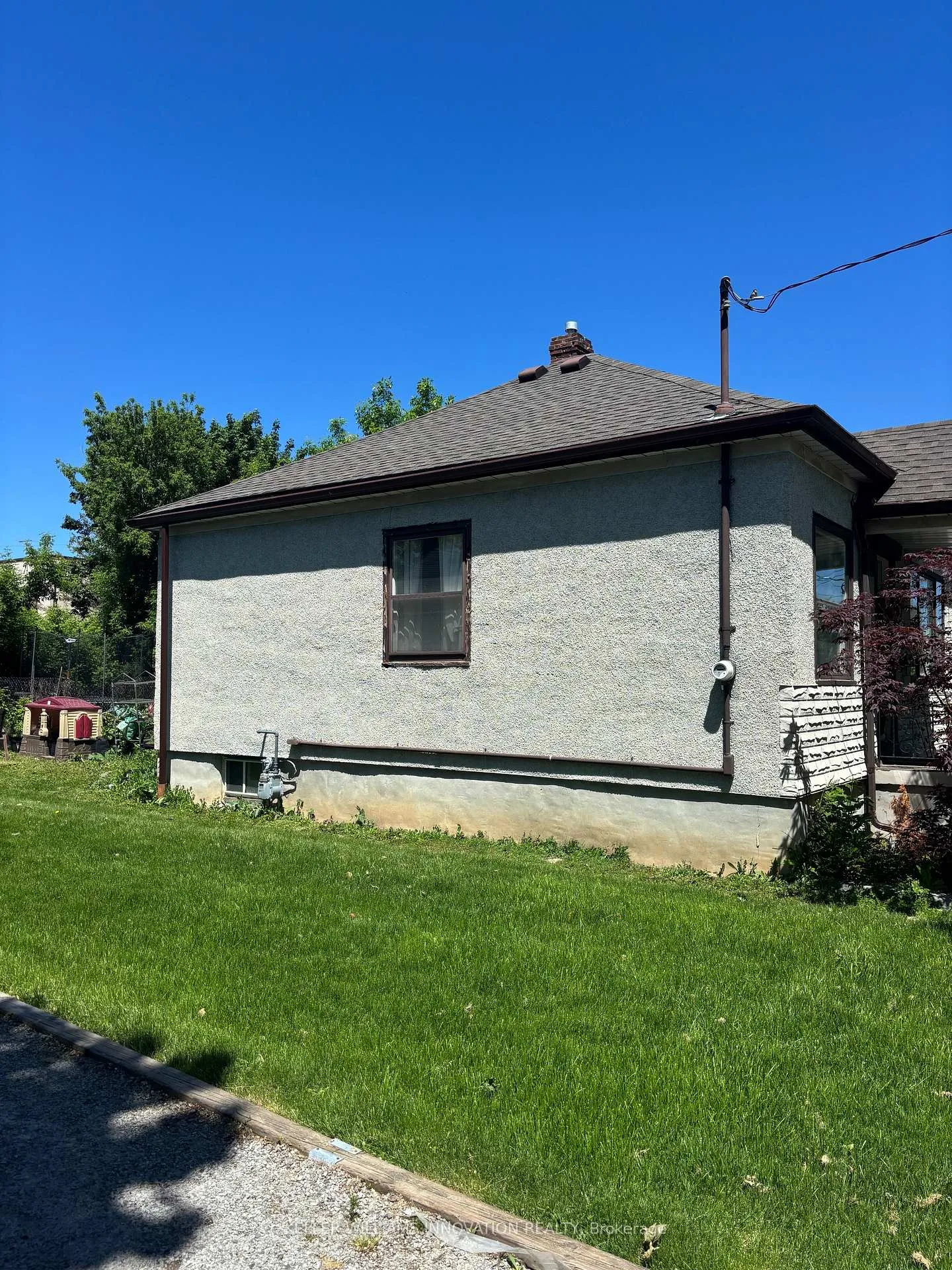 Photo 2 of 29 Concord Avenue, St. Catharines, Facer — HOMEH