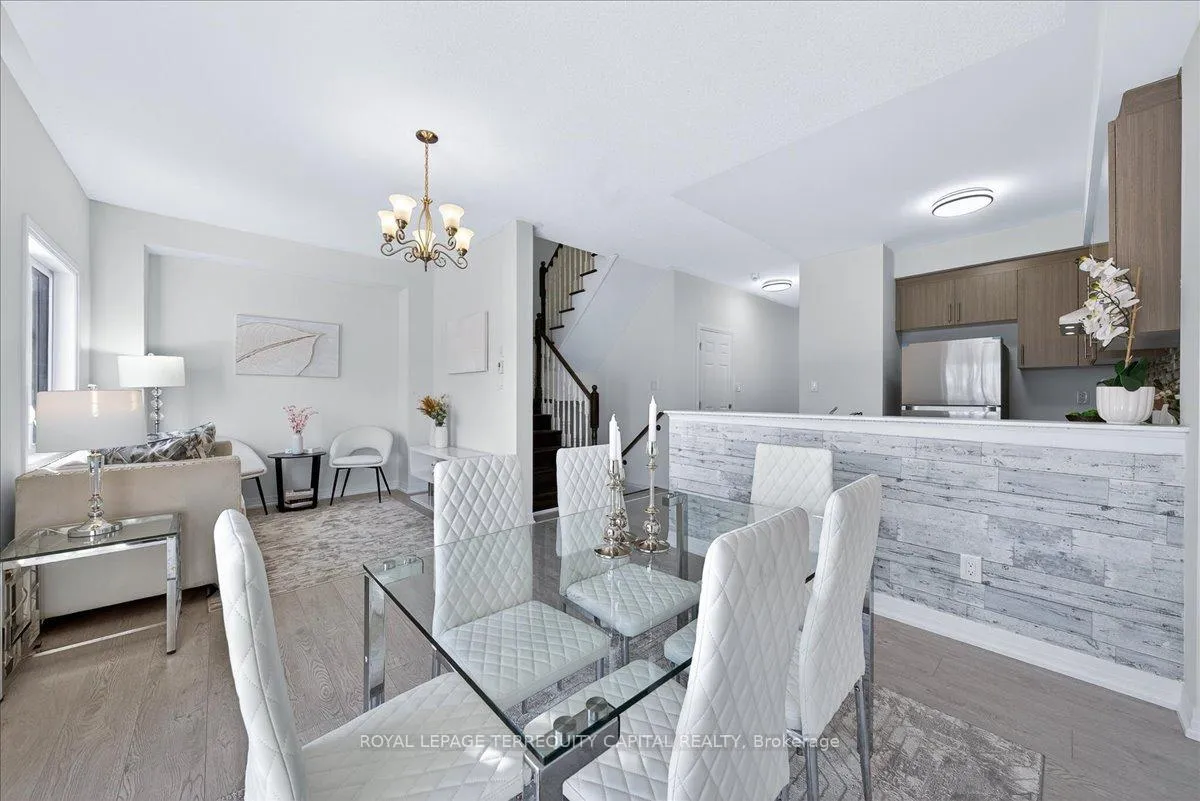 Photo 20 of 11 Bedford Estates Crescent, Barrie, Bayshore — HOMEH