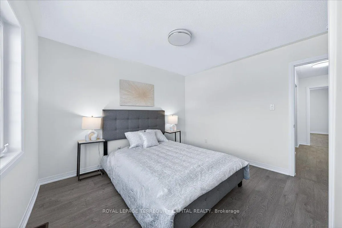 Photo 39 of 11 Bedford Estates Crescent, Barrie, Bayshore — HOMEH