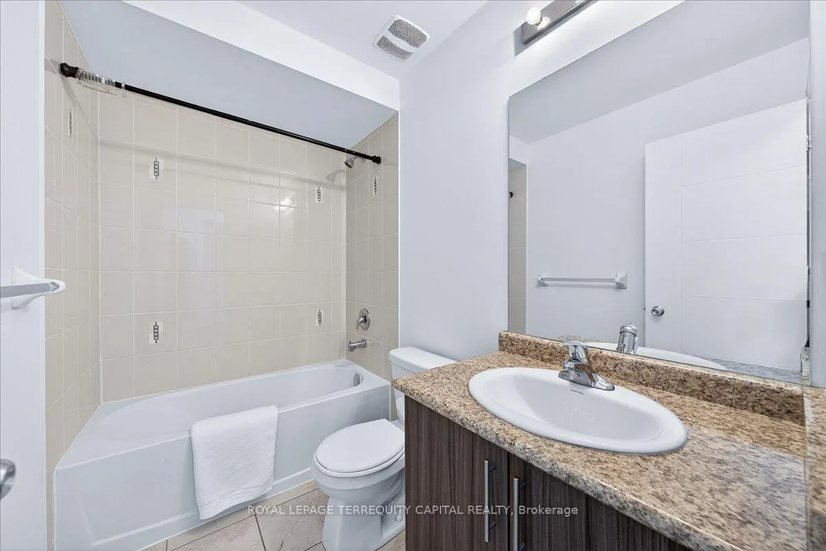 Photo 43 of 11 Bedford Estates Crescent, Barrie, Bayshore — HOMEH
