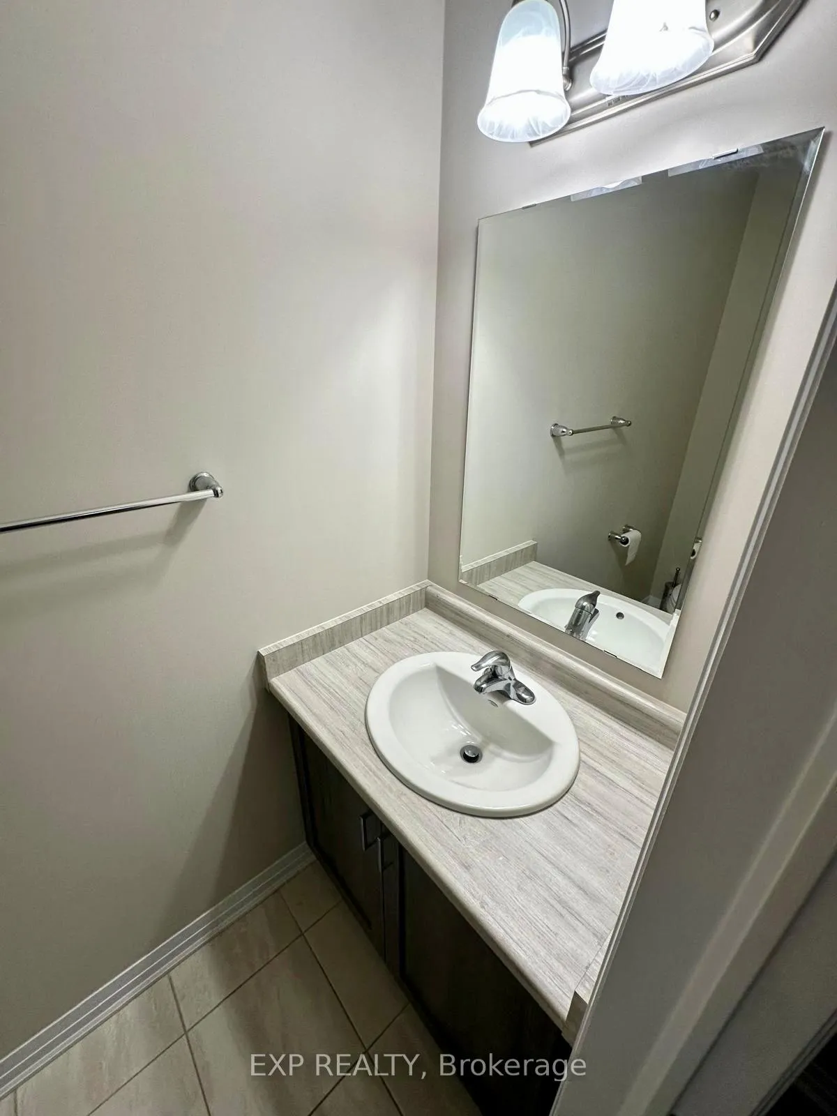 Photo 5 of 88 Seabrook Drive, Kitchener, Trussler — HOMEH
