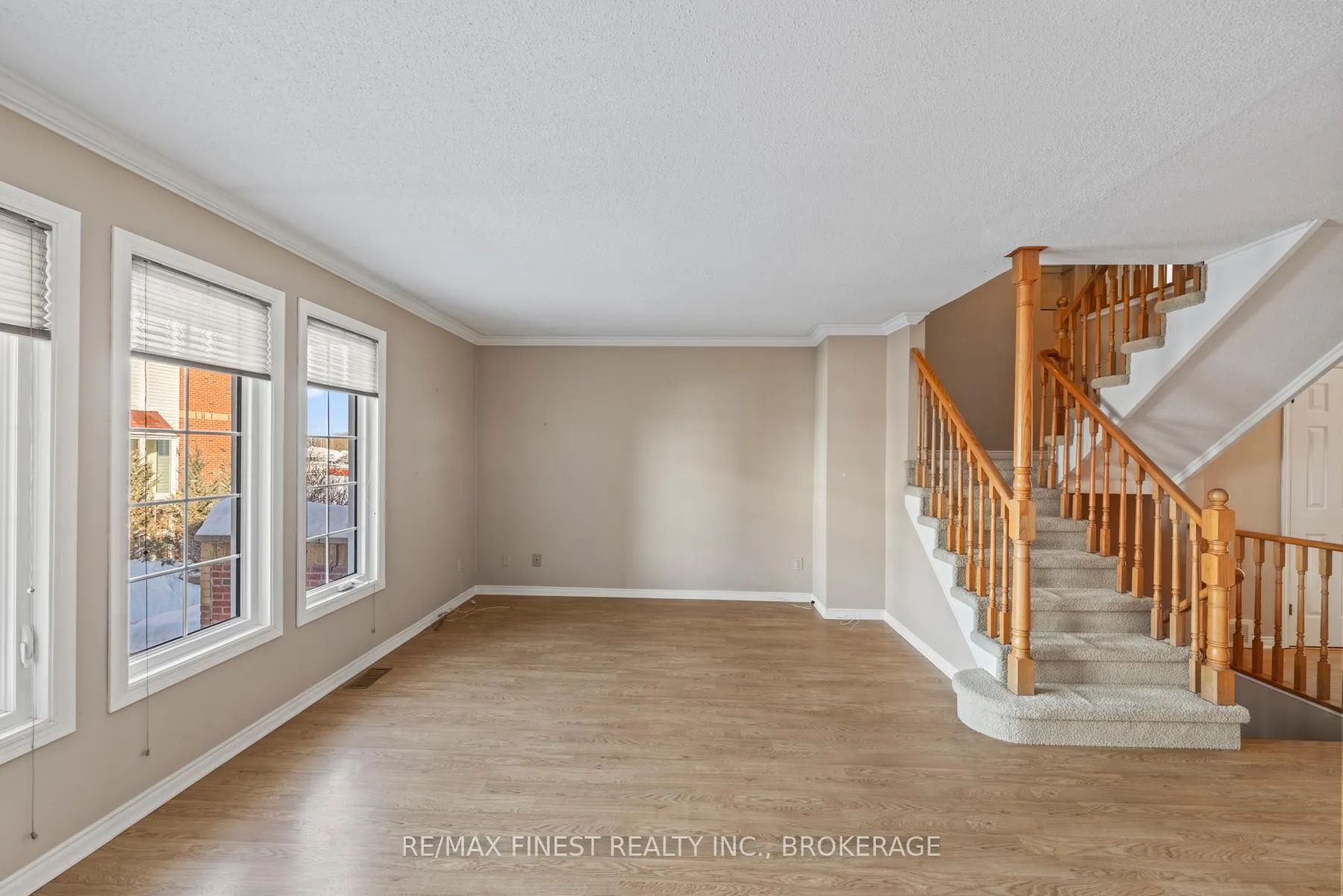 Photo 13 of Unit 16, 1 Place D'armes, Kingston, East of Sir John A. Blvd — HOMEH