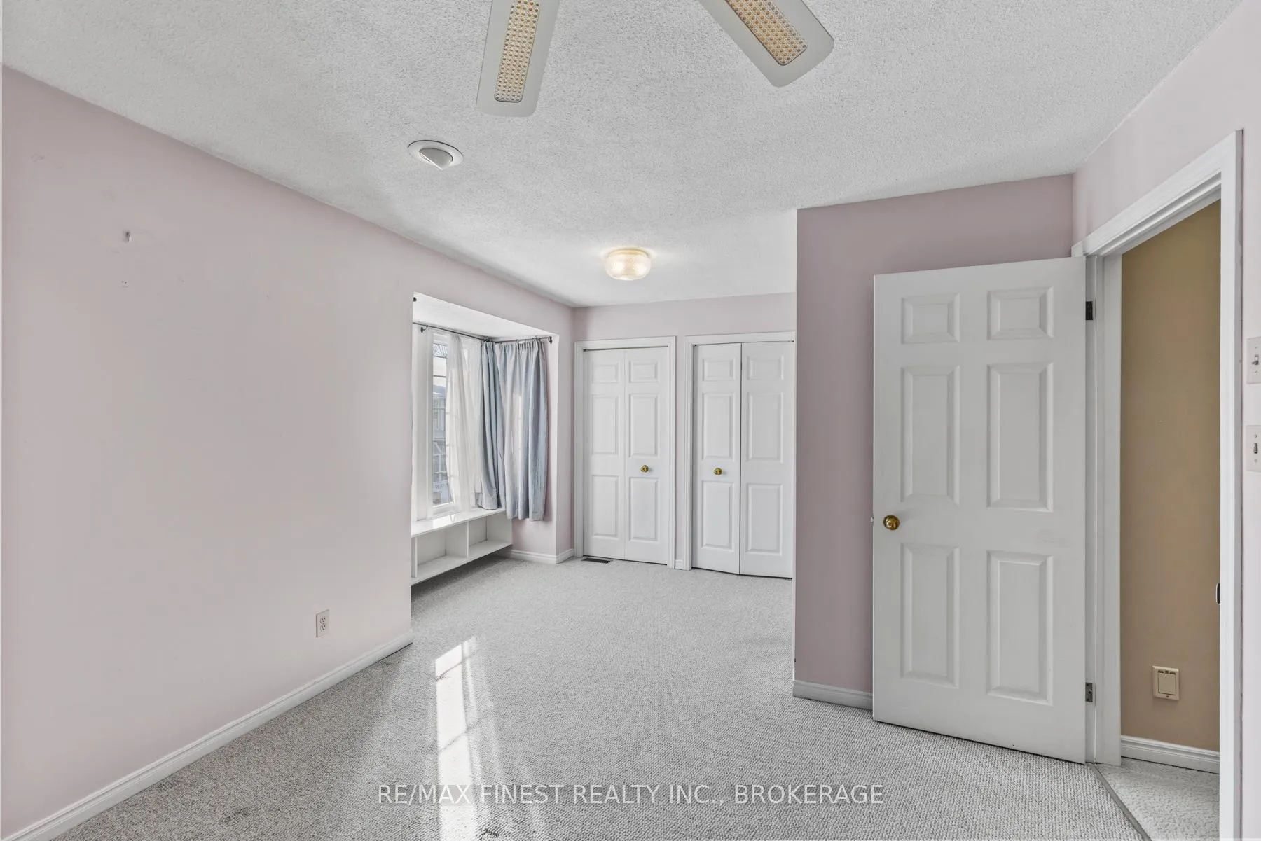 Photo 29 of Unit 16, 1 Place D'armes, Kingston, East of Sir John A. Blvd — HOMEH