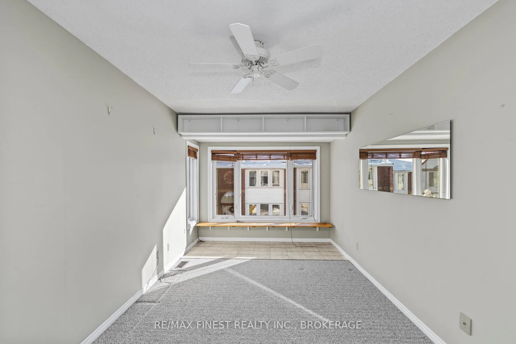 Photo 34 of Unit 16, 1 Place D'armes, Kingston, East of Sir John A. Blvd — HOMEH