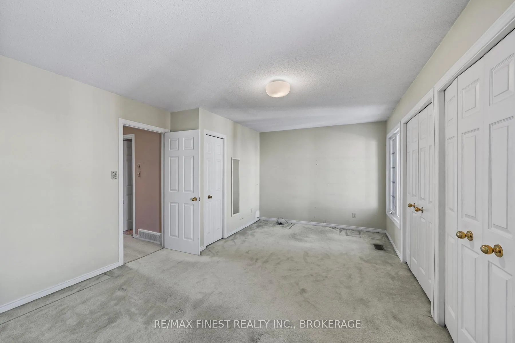 Photo 38 of Unit 16, 1 Place D'armes, Kingston, East of Sir John A. Blvd — HOMEH