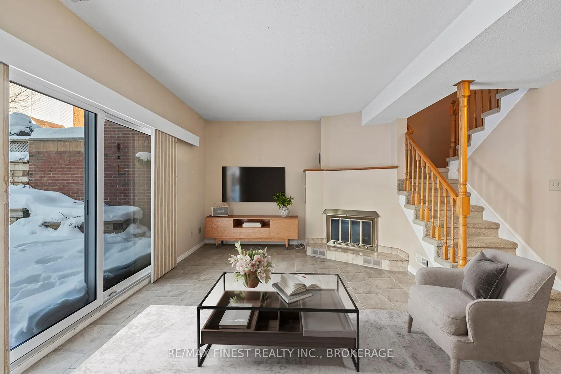 Photo 45 of Unit 16, 1 Place D'armes, Kingston, East of Sir John A. Blvd — HOMEH