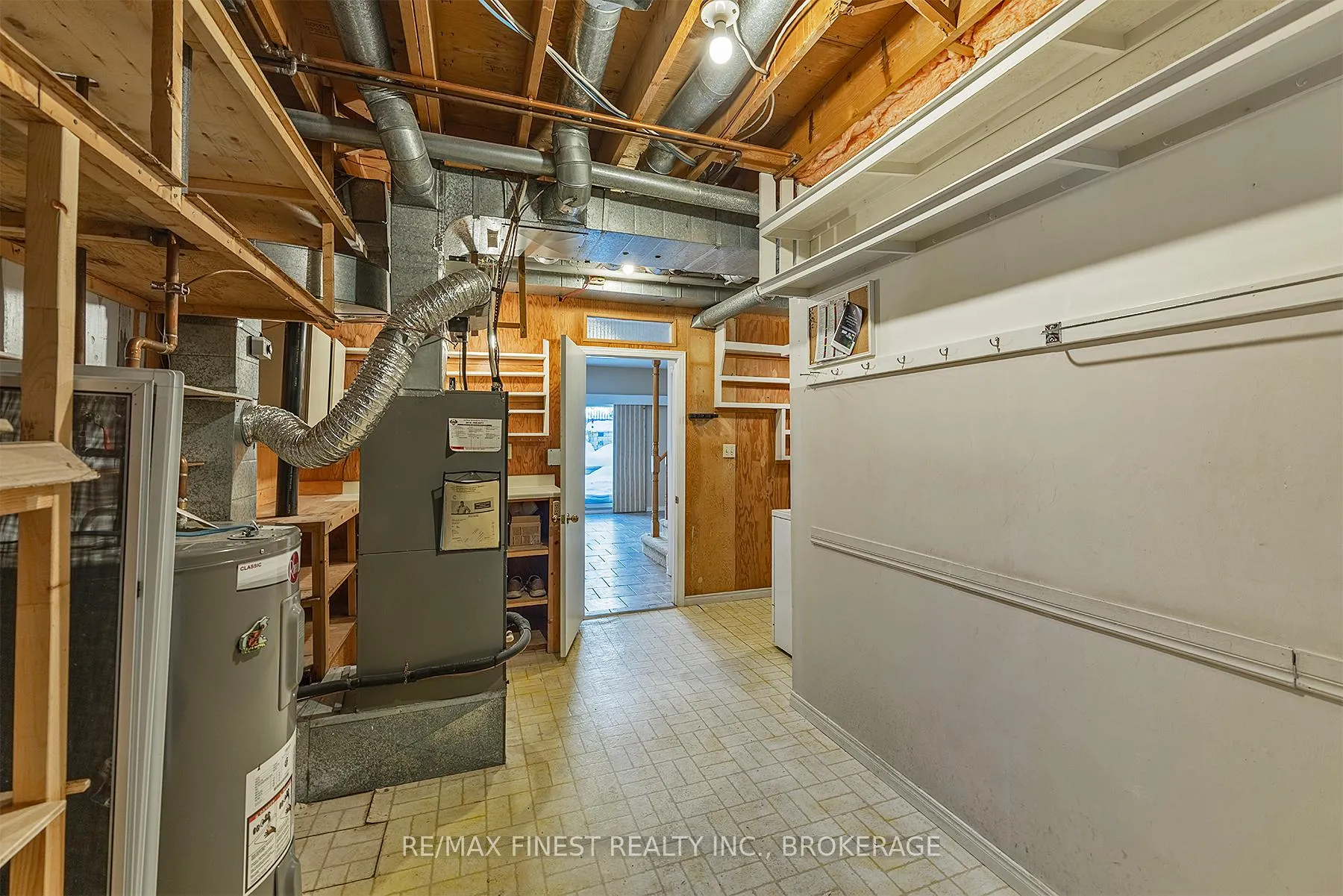 Photo 49 of Unit 16, 1 Place D'armes, Kingston, East of Sir John A. Blvd — HOMEH