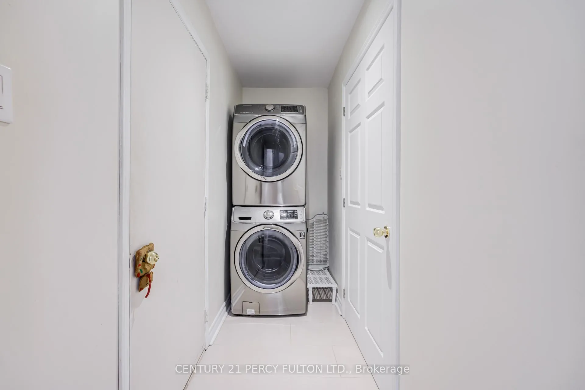 Photo 8 of 39 Wilclay Avenue, Markham, Milliken Mills East — HOMEH