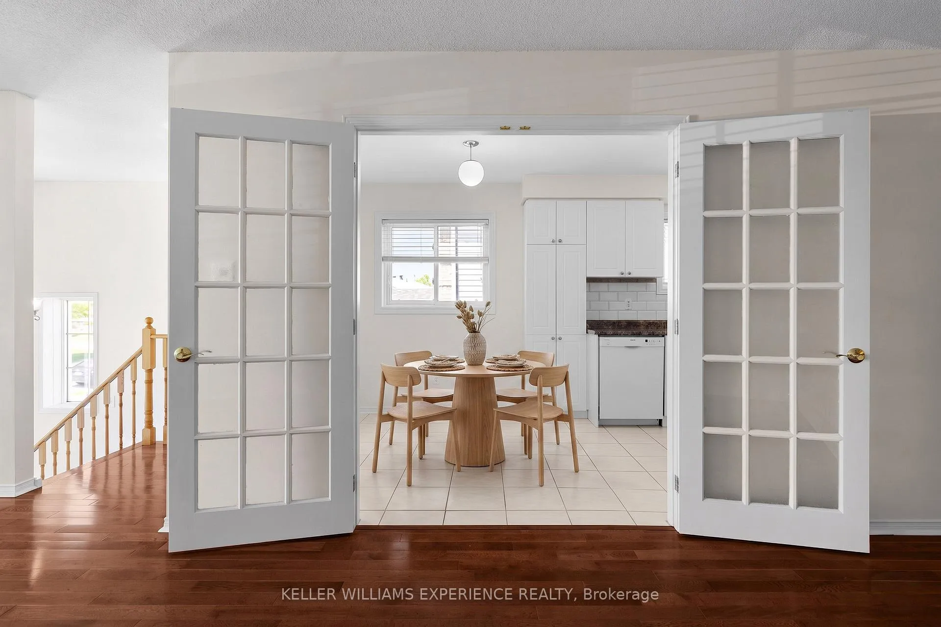 Photo 5 of 72 Rundle Crescent, Barrie, Holly — HOMEH