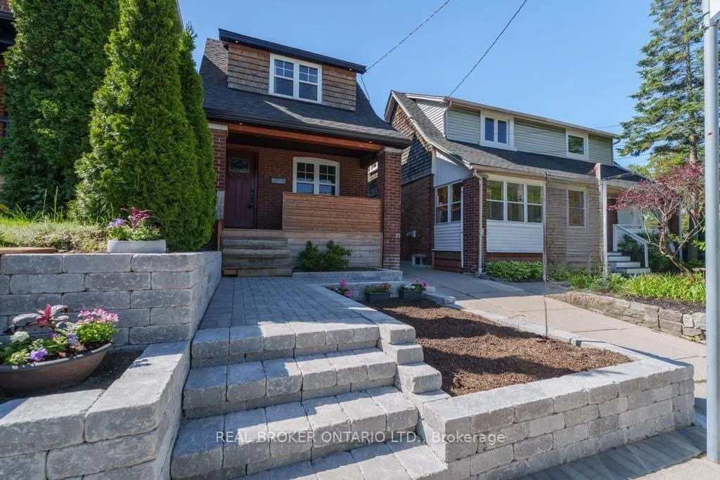 Photo 1 of 5 Heyworth Crescent S, Toronto, East End-Danforth — HOMEH