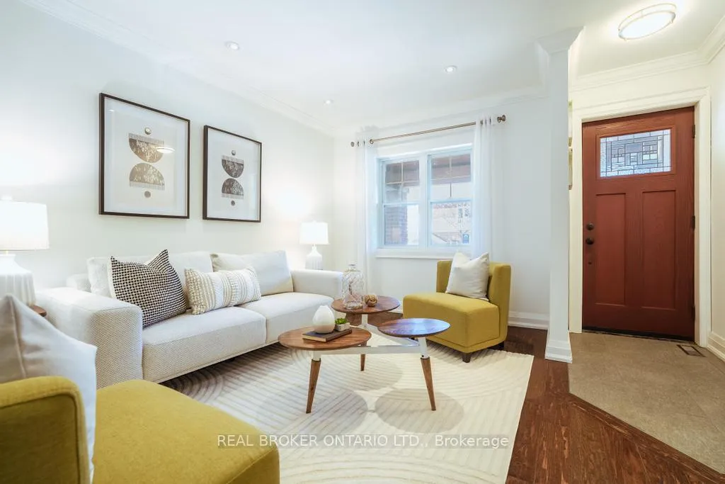 Photo 6 of 5 Heyworth Crescent S, Toronto, East End-Danforth — HOMEH