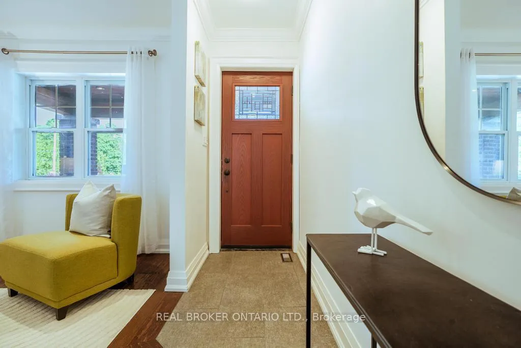 Photo 7 of 5 Heyworth Crescent S, Toronto, East End-Danforth — HOMEH