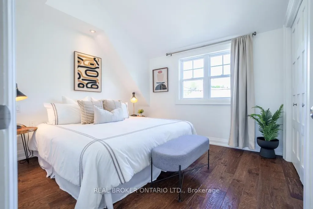 Photo 20 of 5 Heyworth Crescent S, Toronto, East End-Danforth — HOMEH